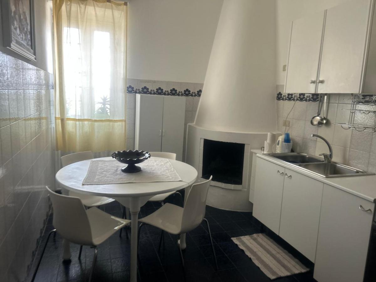 Casa Con Finestra Che Vede Il Mare Villa Fasano Luaran gambar